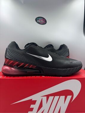 Nike Air Max Phoenix Black Red Metallic Silver BRAND NEW Size 13